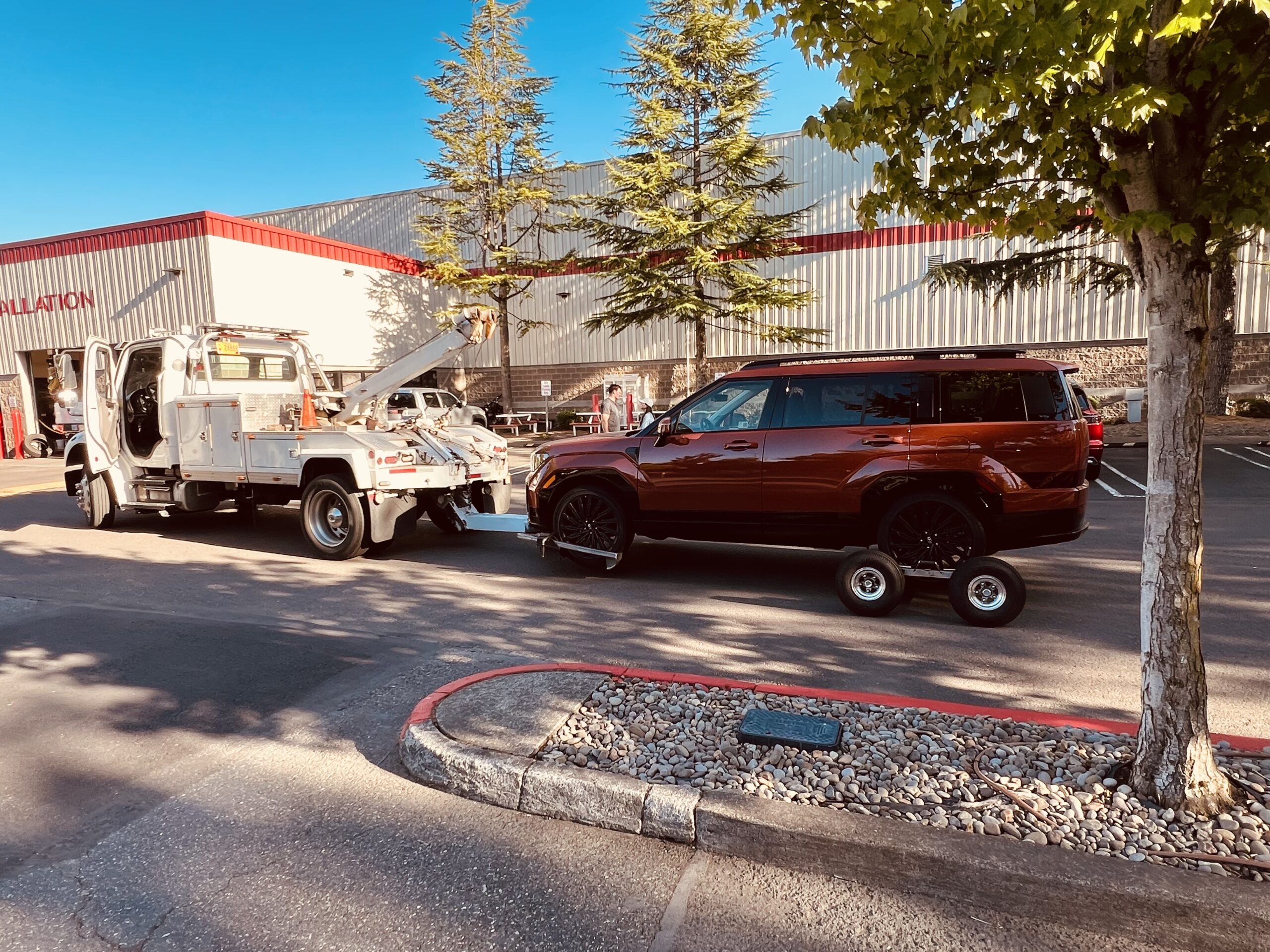 tow truck at Costco Tigard Oregon roadside assistance service