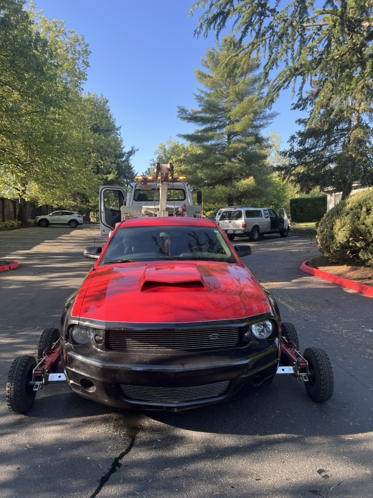Tow truck service in Tigard Oregon loading=